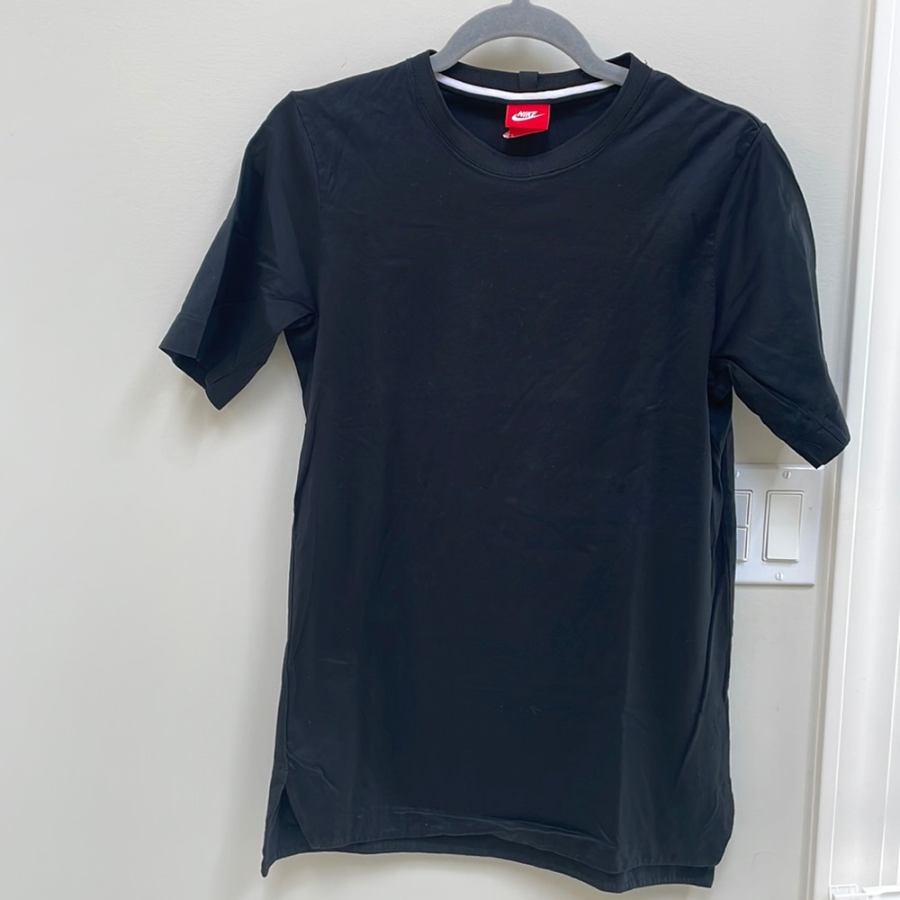 The Nike Modern shirt size S